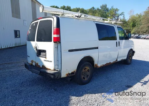 2004 Chevrolet Express из США, поврежденный, VIN 1GCFG15X941179205